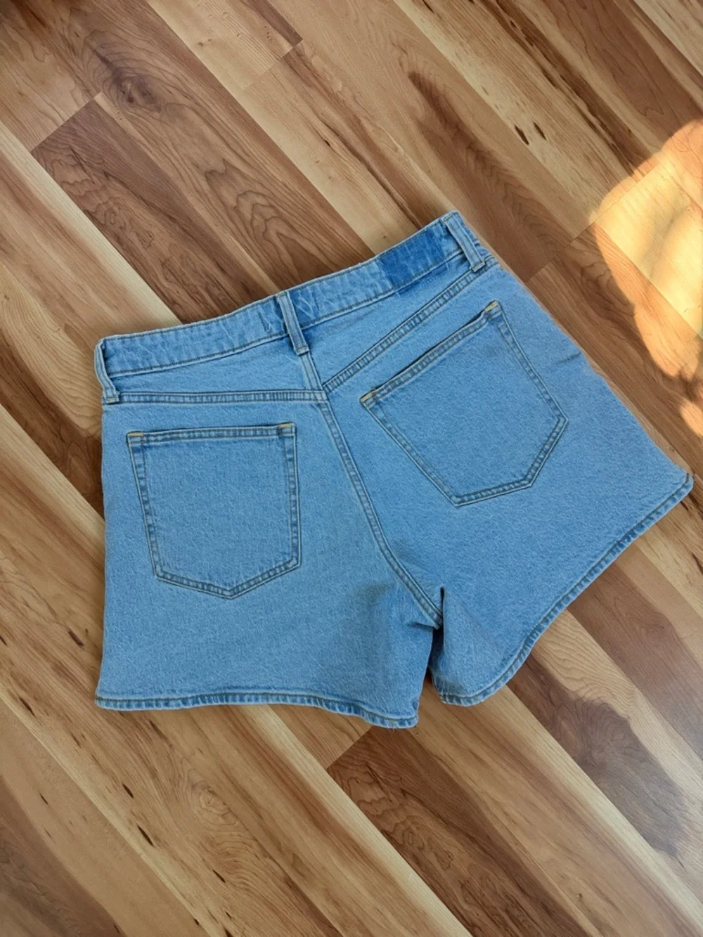 Abercrombie & Fitch Light Blue Denim Jean Shorts - Picture 3 of 5